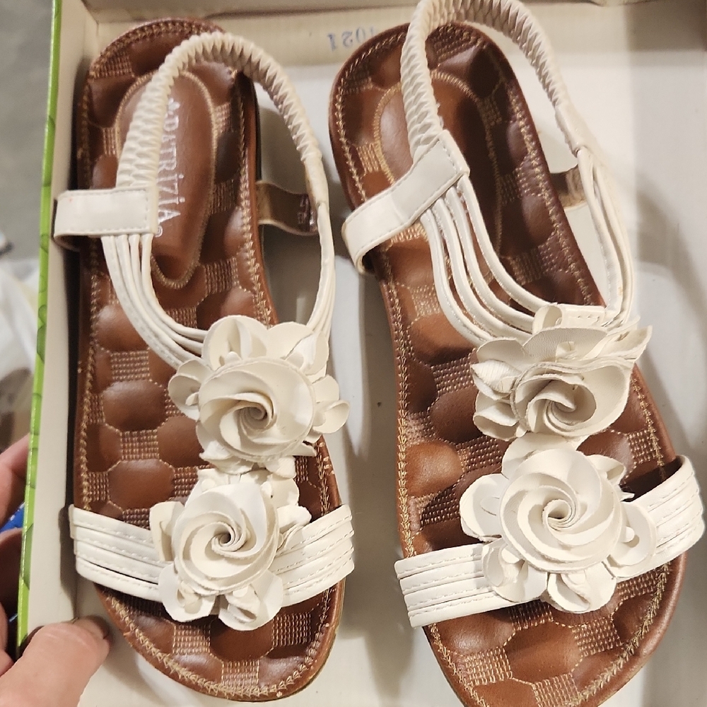White Floral Sandals Patrizia 37
